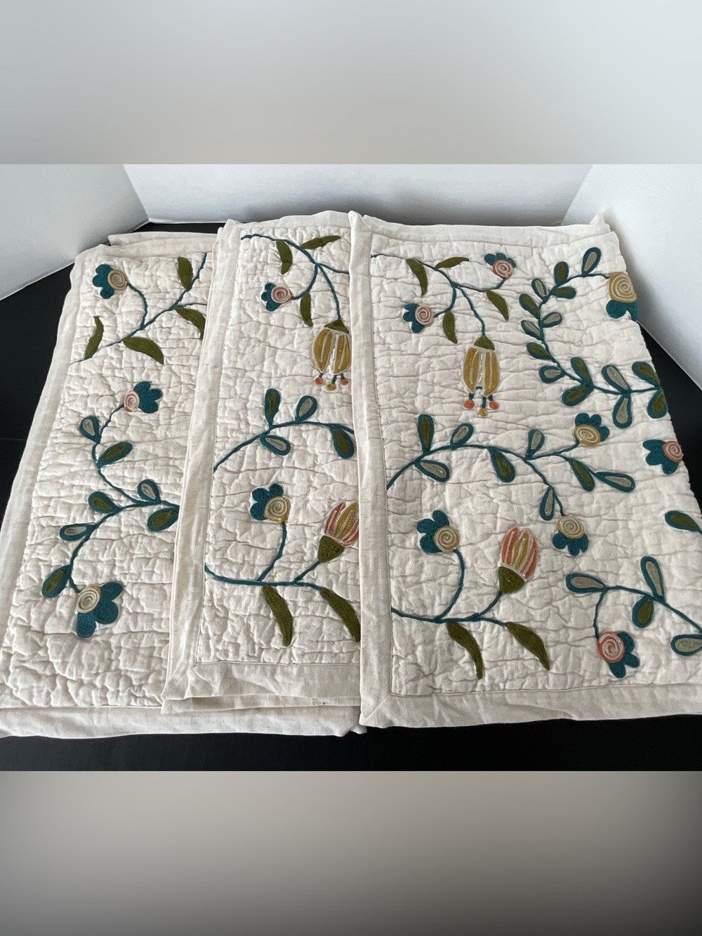 Soft Surroundings Embroidered Floral Cream~Teal ~Set of 3~Standard Size Shams